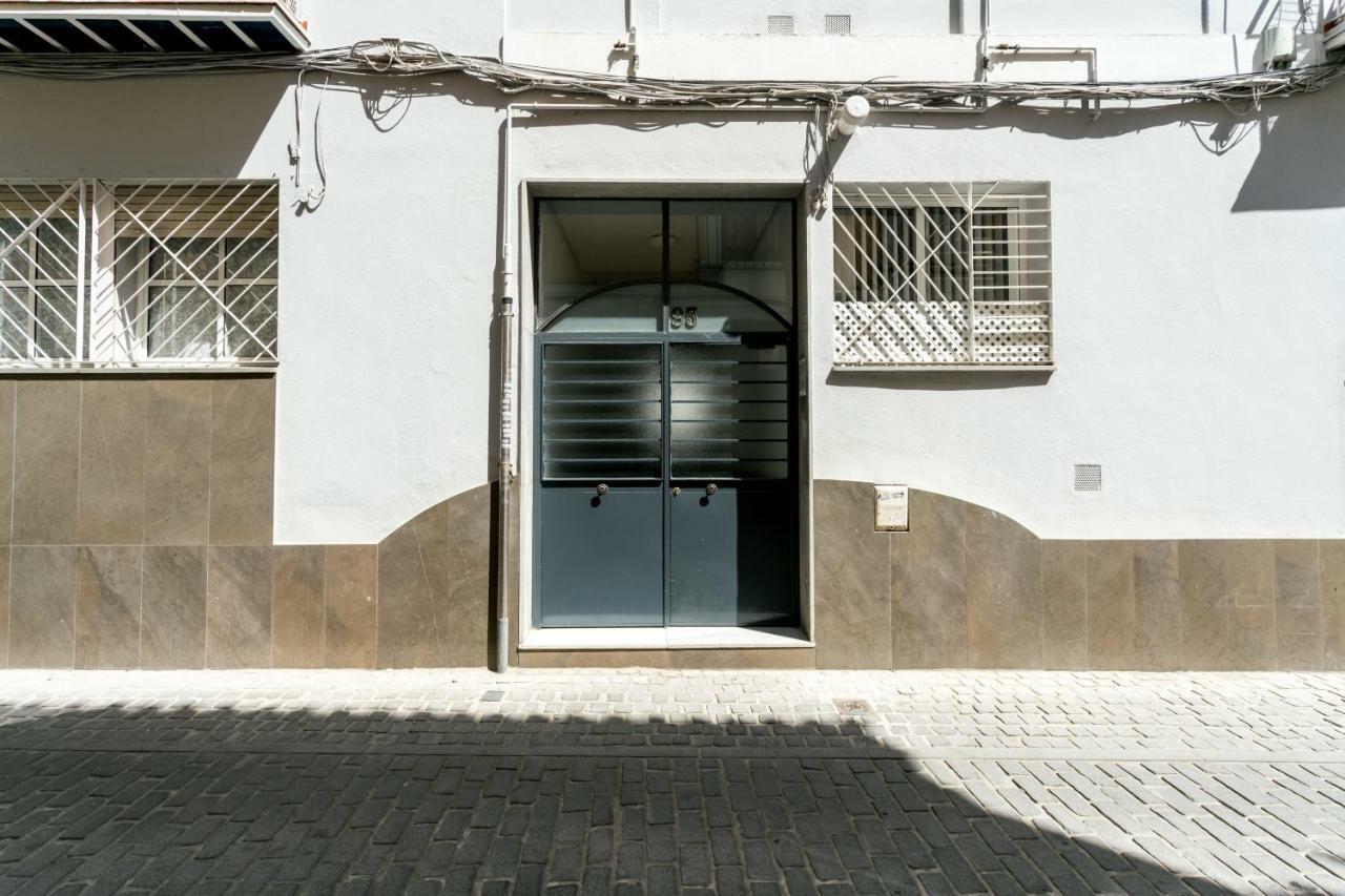 Triana 3 Bedrooms & 2 Bath Parking Included Apartamento *